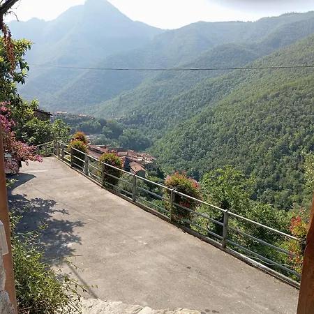 Vakantieboerderij U' Spigu Nonna Annetta Nasino